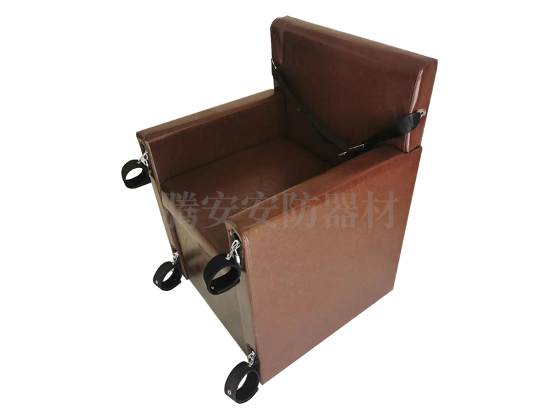 犯人審訊椅有哪些實(shí)質(zhì)性的特點(diǎn)？